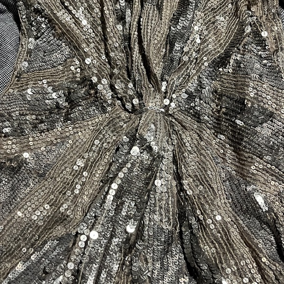 Parker front knot sequin beaded dress - Picture 8 of 8